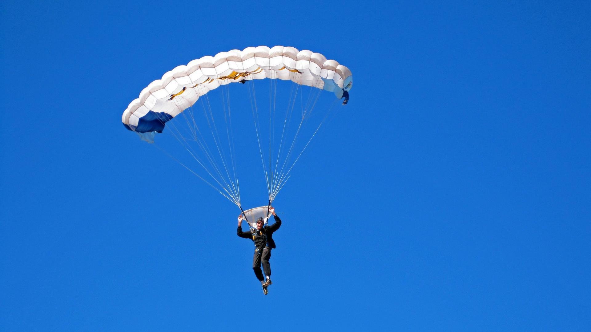 东决关键战之夜，布伦森表现堪称教科书